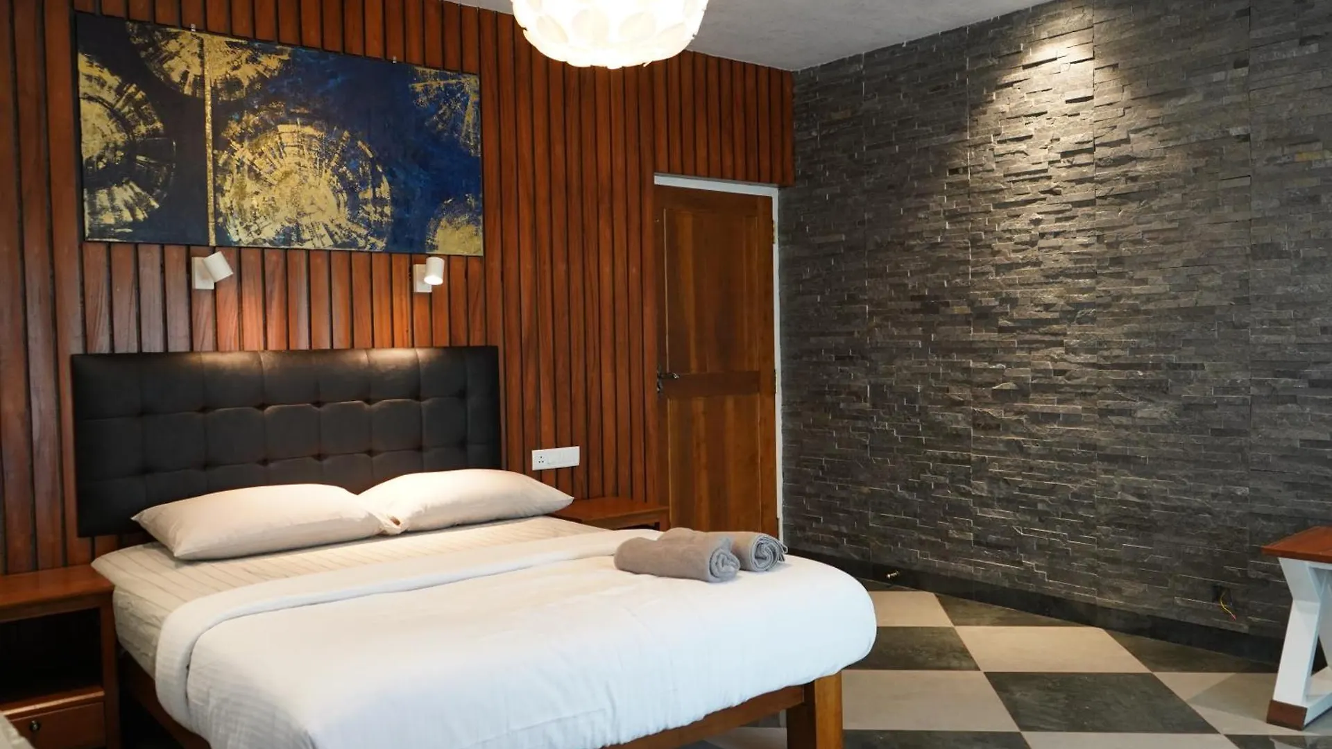 Kayyath Valley Munnar - Luxury Hillside Sanctuary Anachal