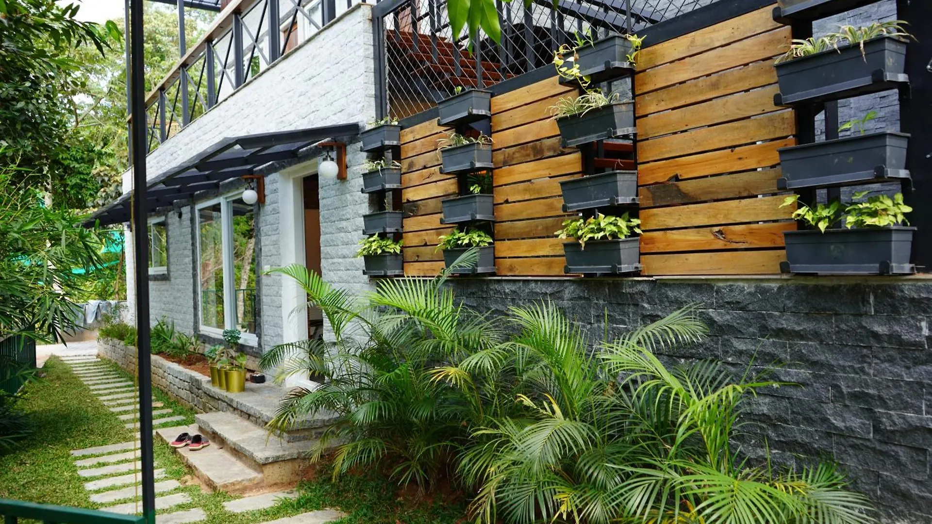 Kayyath Valley Munnar - Luxury Hillside Sanctuary Anachal India